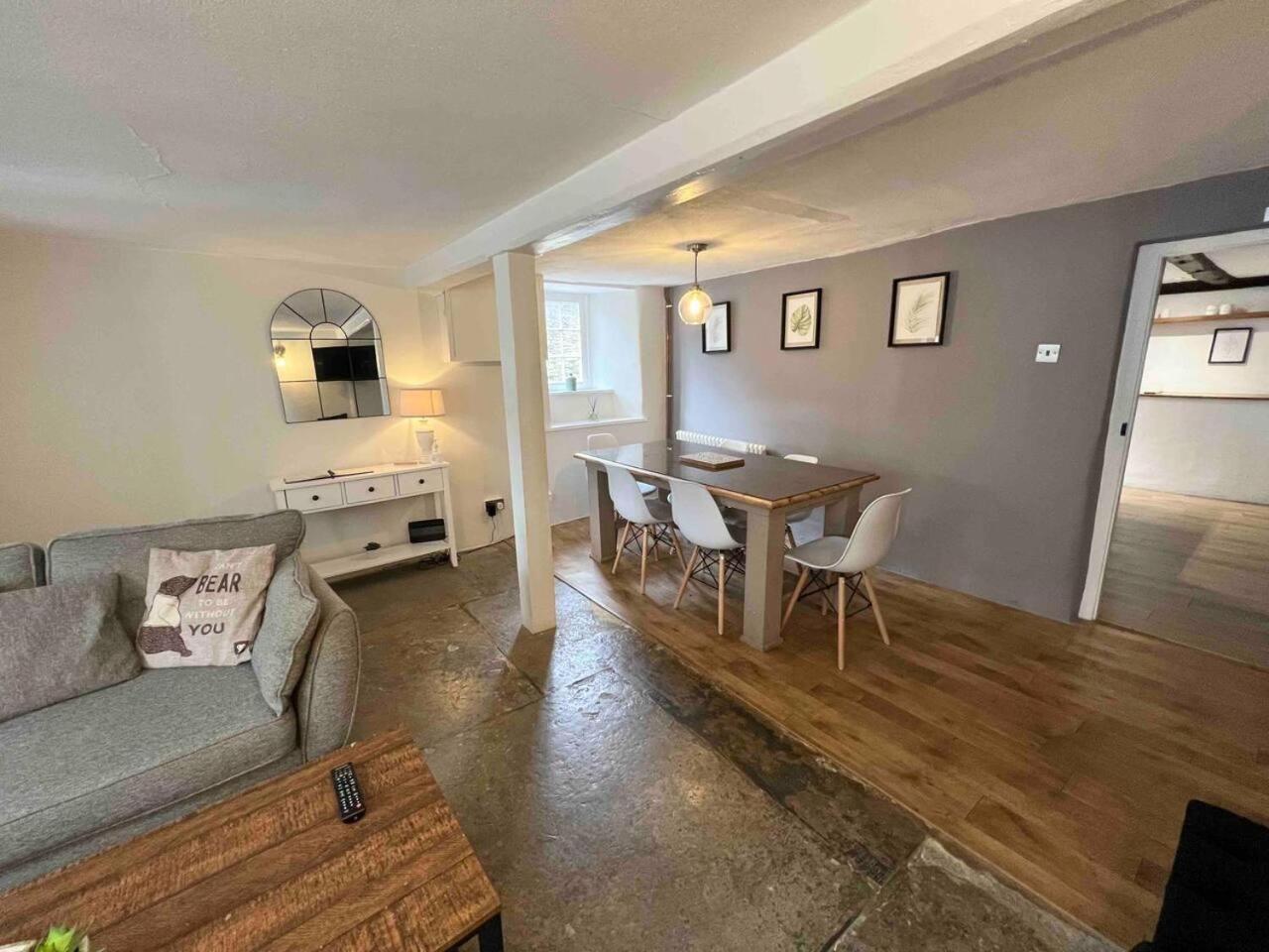 Cosy Two Bedrooom Cottage Set In A Dorset Village Стермінстер-Ньютон Екстер'єр фото